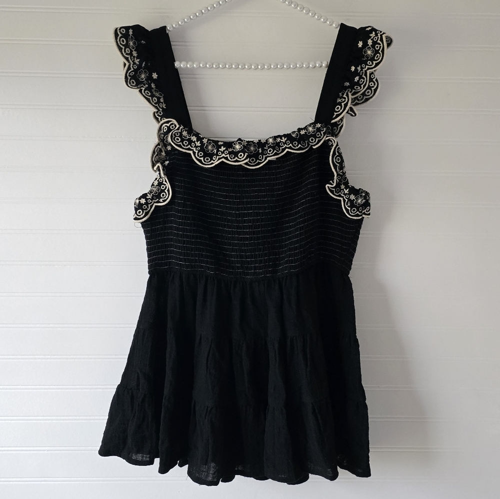 Savanna Jane Embroidered Smocked Tank Top Large NWT New - Picture 5 of 7